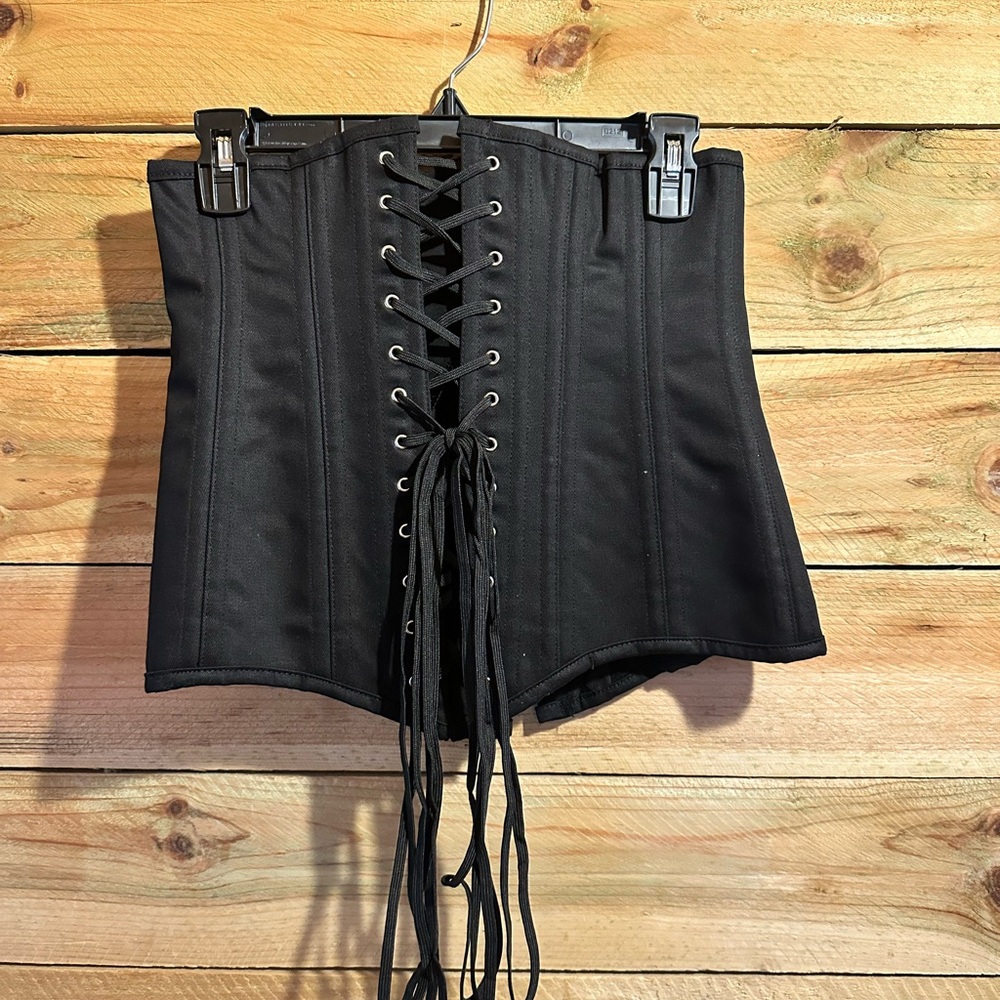 Charmian Corset black size M NWT